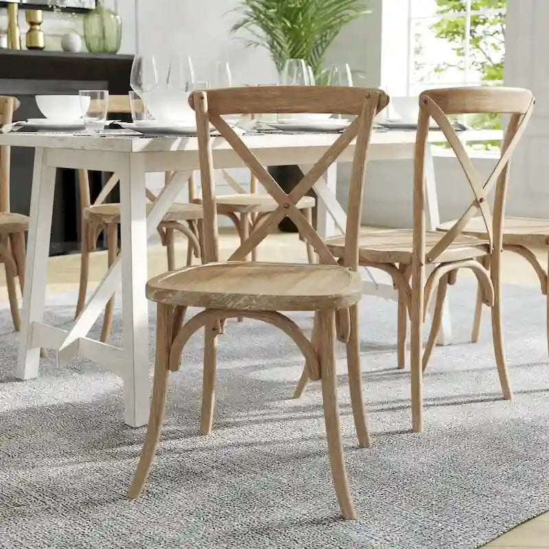 Chaise à dossier en X